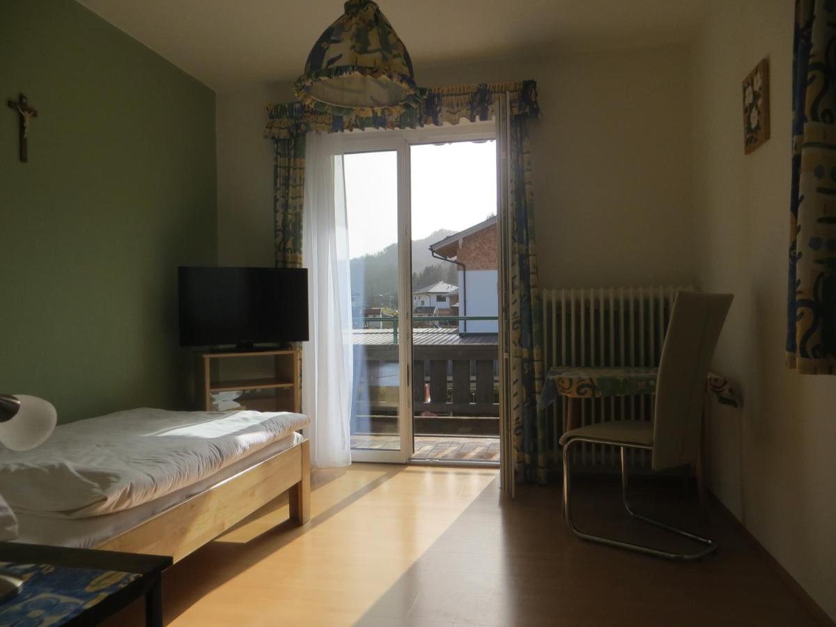 Hotel Garni Haus Jagerwirt Fuschl am See Habitación foto